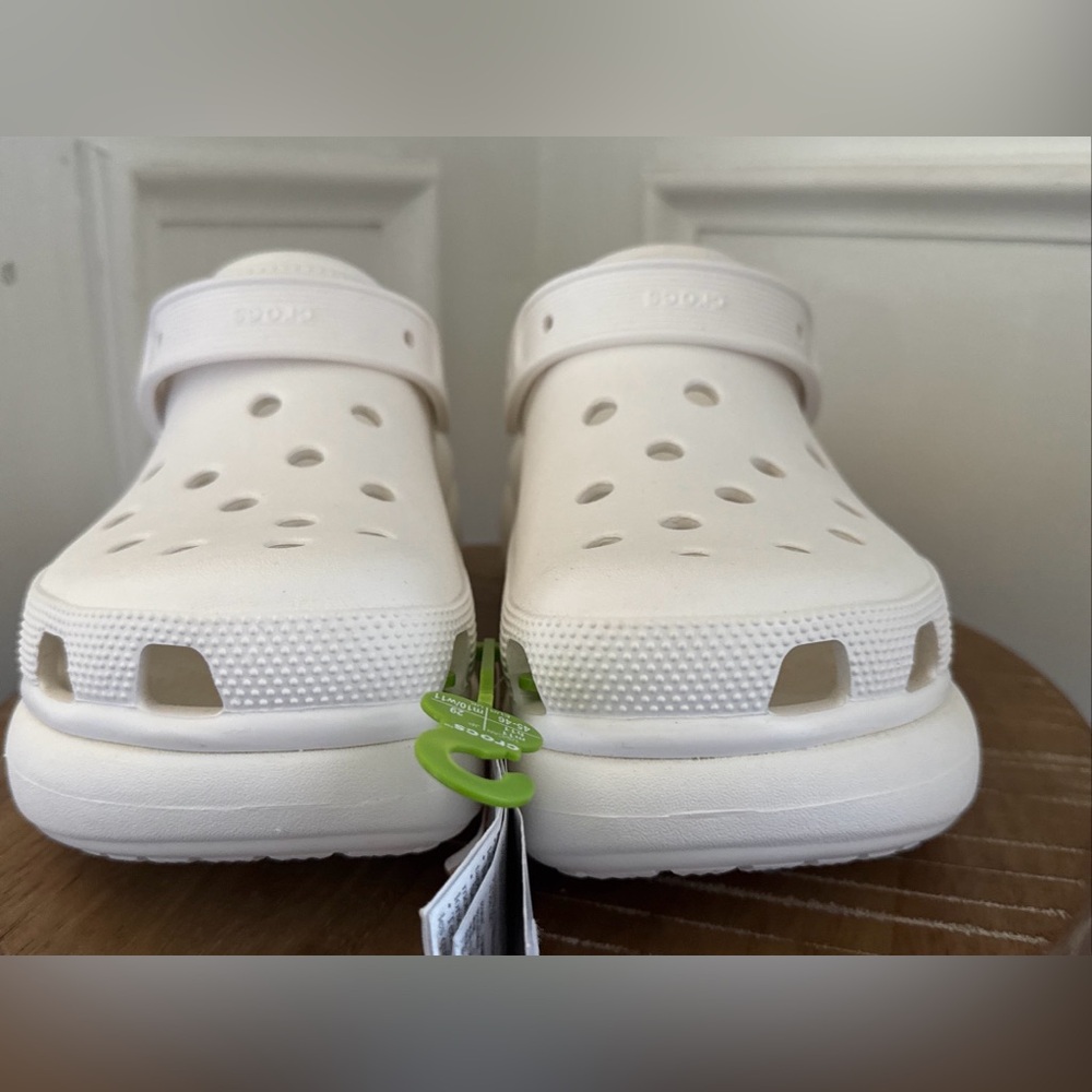 Mens Crocs Classic Crush Clog All White Size 11 Platform NWT - Picture 7 of 14